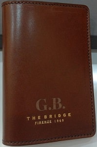 passaporto-con-monogramma-the-bridge-scarcella-pelletterie-